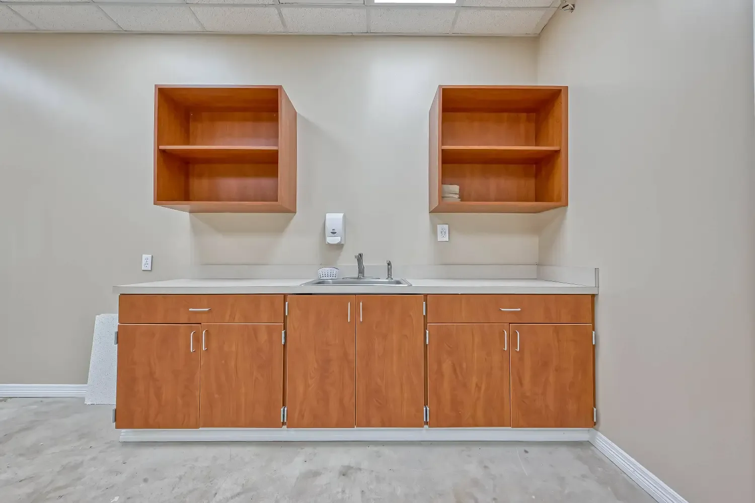 401 Northville St, 401 Northville St, Houston, TX 77037 — thumbnail 2
