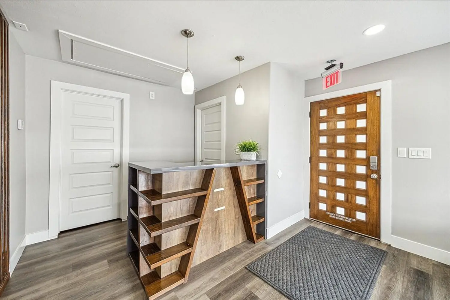 2106 Antoine Dr (12)