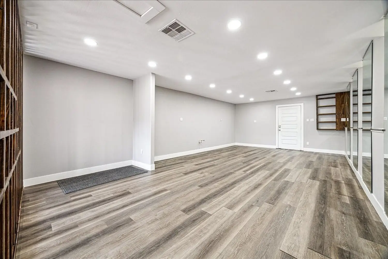 2106 Antoine Dr (15)