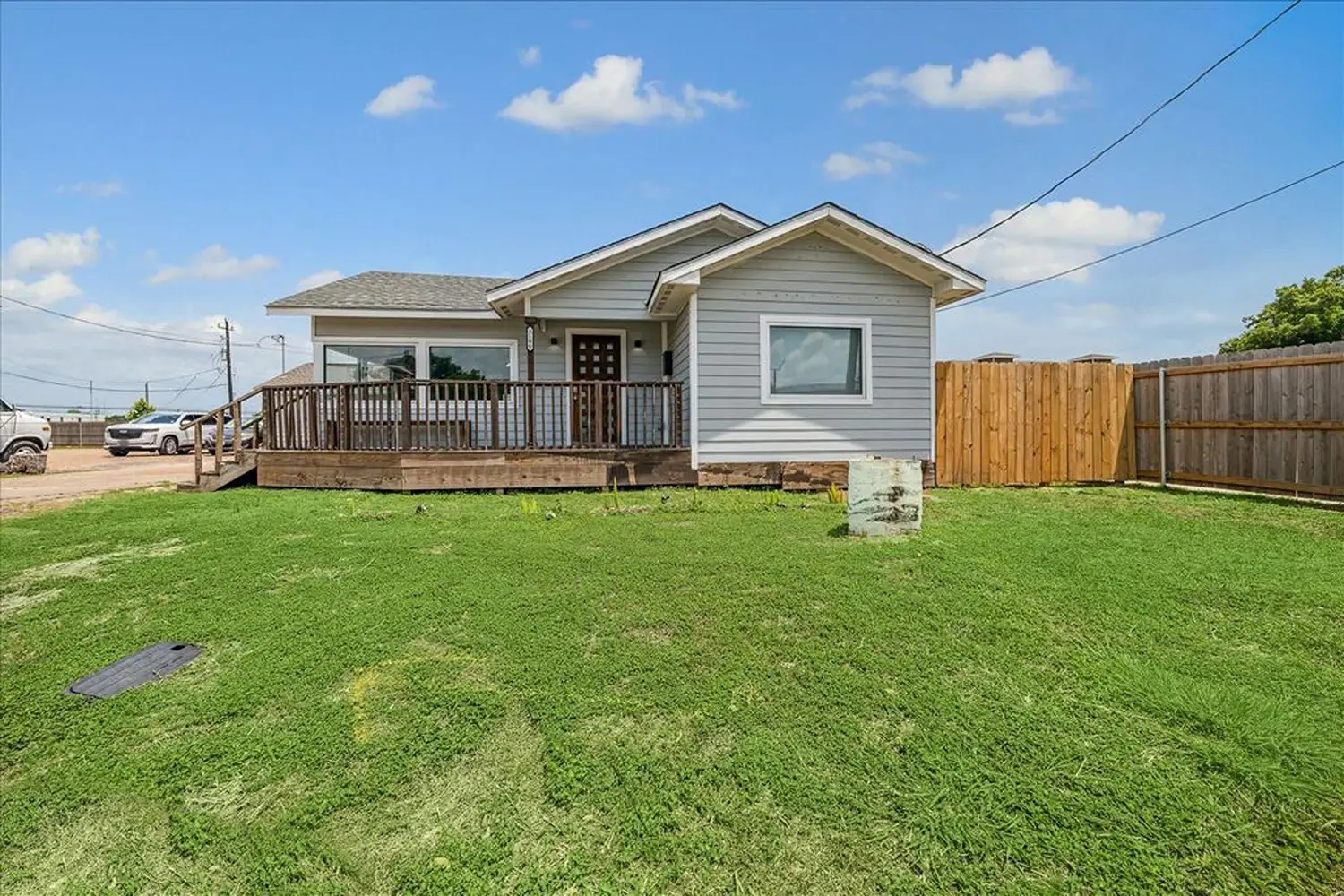 2106 Antoine Dr (9)